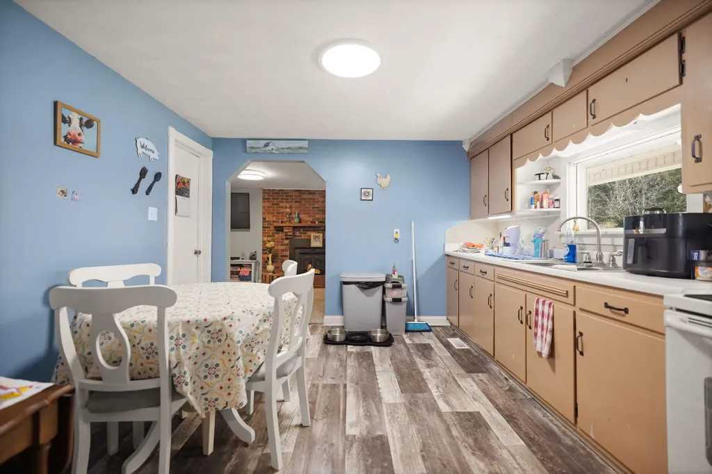 6139 Main Street Thelma KY 41260