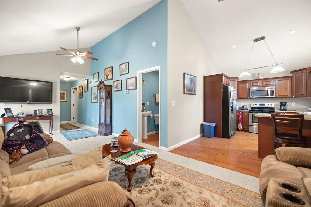 6139 Main Street Thelma KY 41260