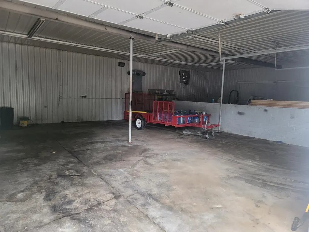 7744 S Highway 27 Burnside KY 42519