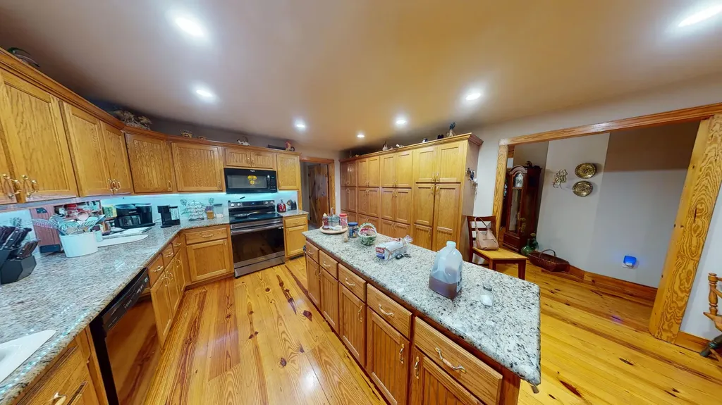 504 Earl Howard Road Keavy KY 40737