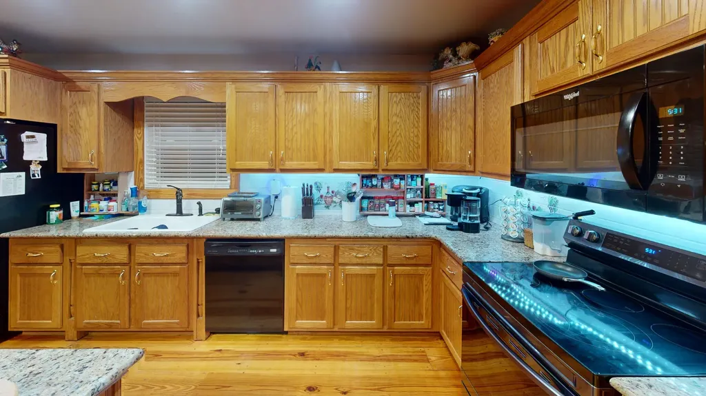 504 Earl Howard Road Keavy KY 40737