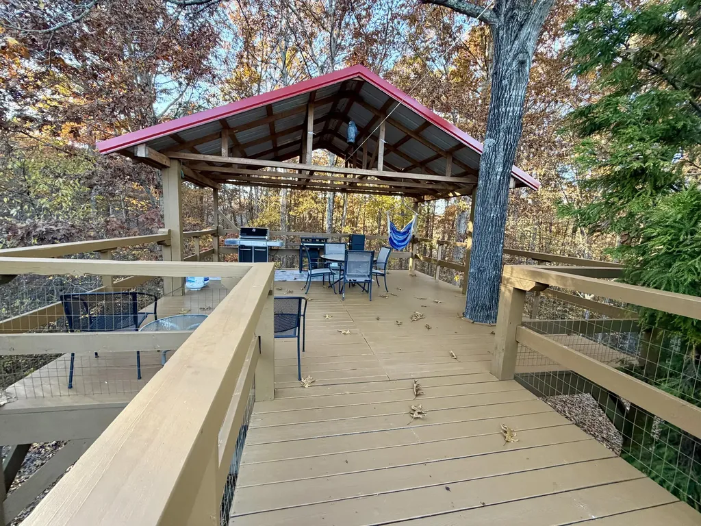 504 Earl Howard Road Keavy KY 40737