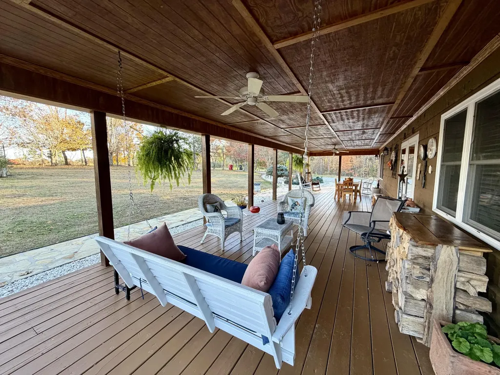 504 Earl Howard Road Keavy KY 40737