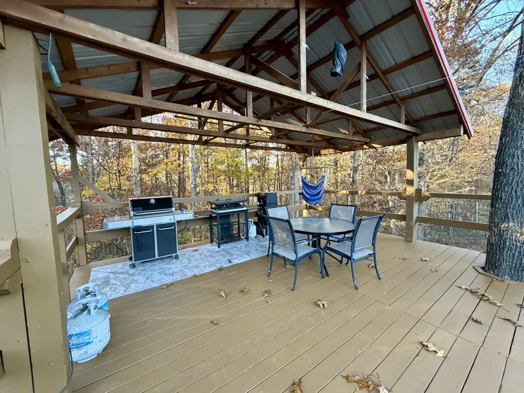 504 Earl Howard Road Keavy KY 40737