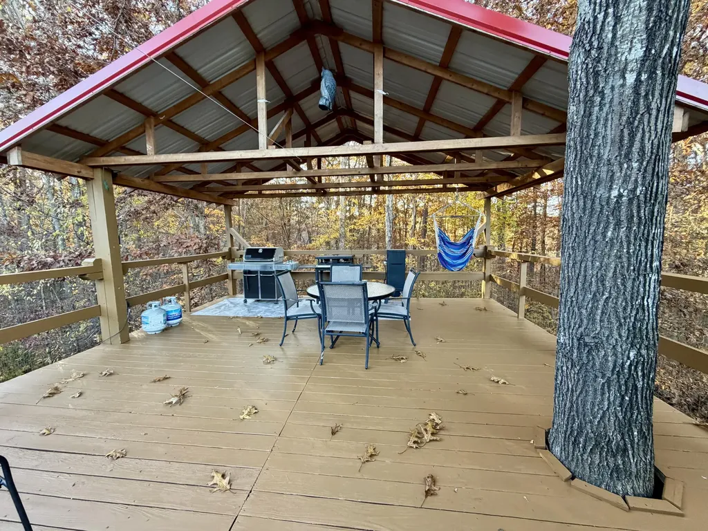 504 Earl Howard Road Keavy KY 40737