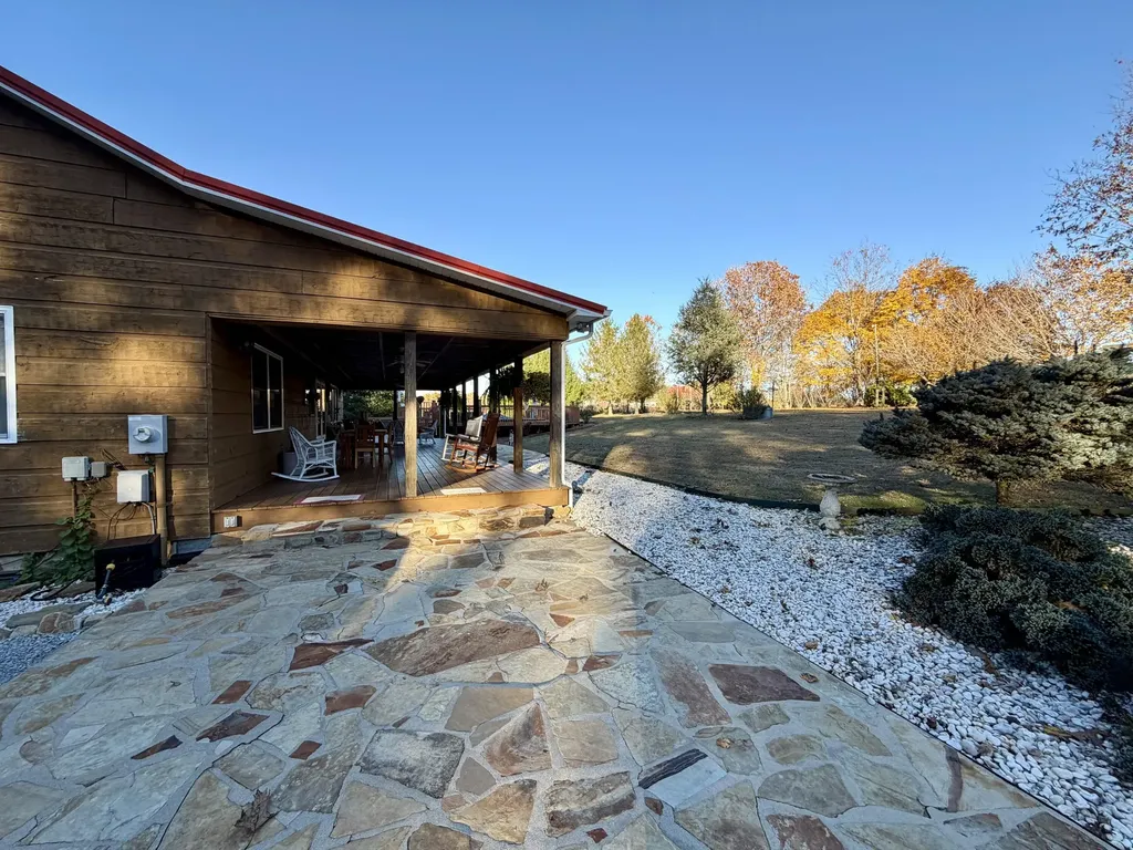 504 Earl Howard Road Keavy KY 40737