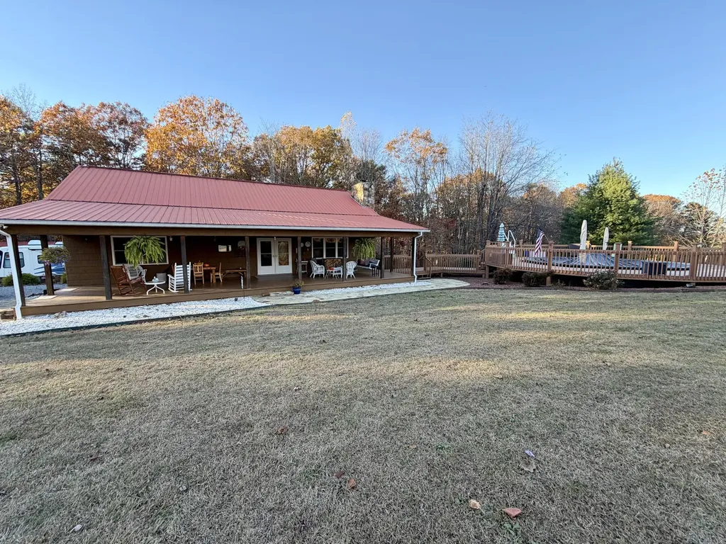 504 Earl Howard Road Keavy KY 40737