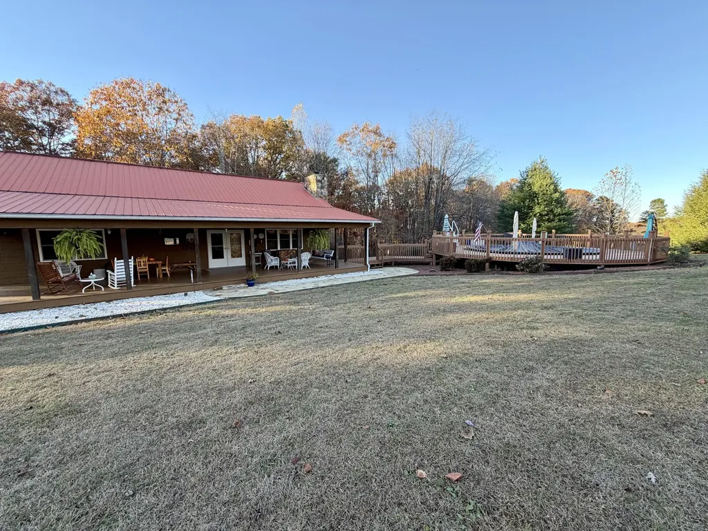 504 Earl Howard Road Keavy KY 40737