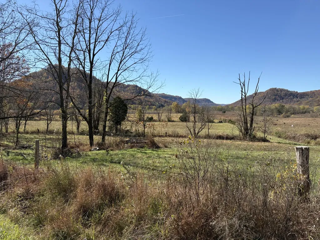 3999 Mckee Road Irvine KY 40336