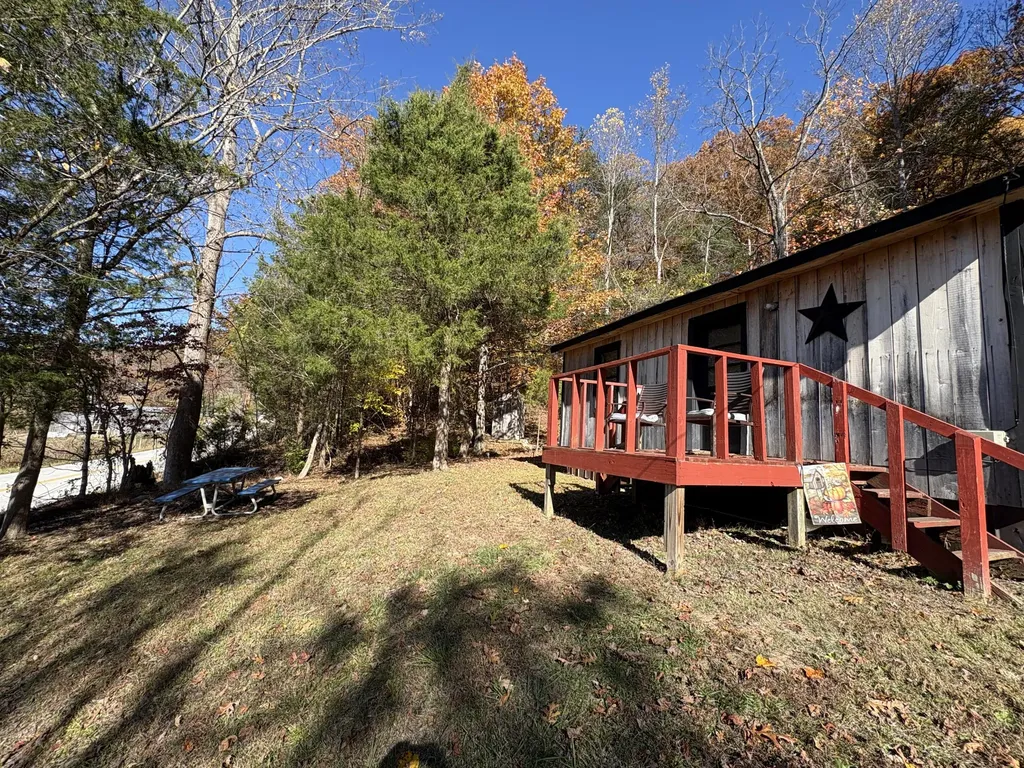 3999 Mckee Road Irvine KY 40336