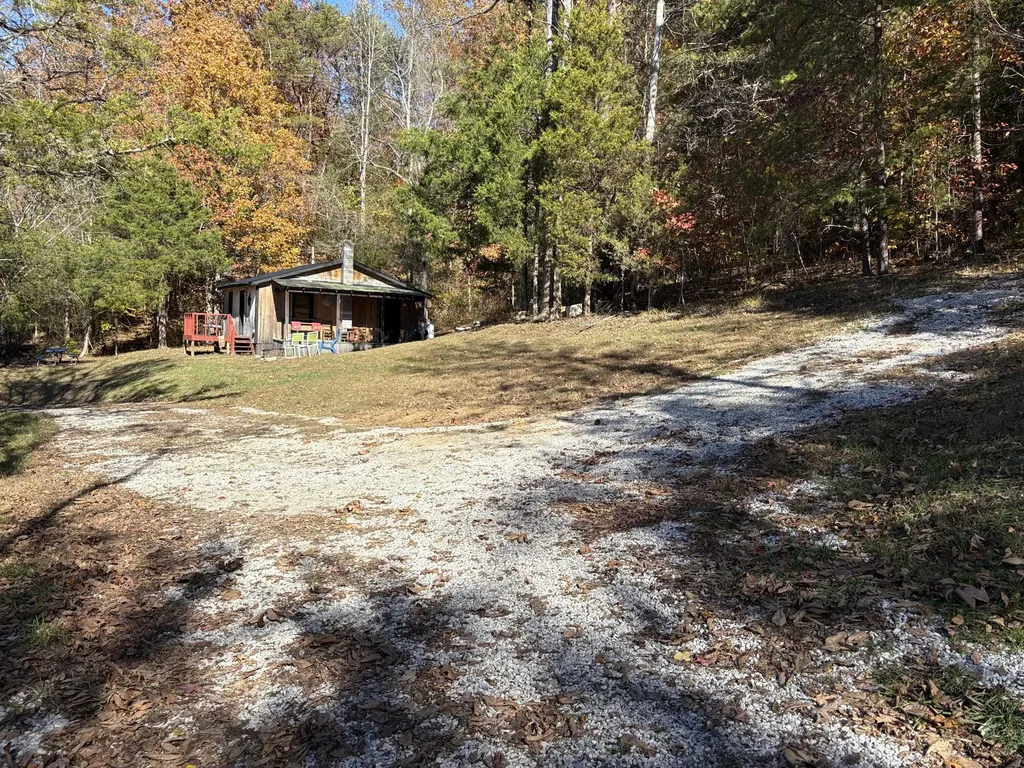 3999 Mckee Road Irvine KY 40336