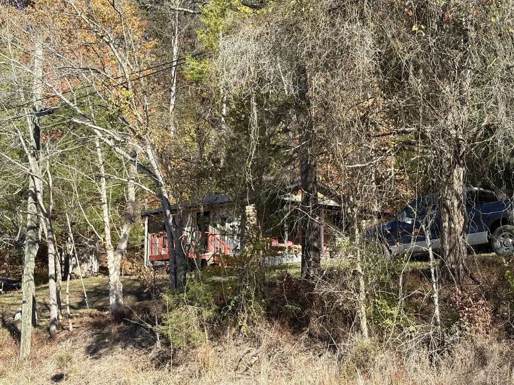 3999 Mckee Road Irvine KY 40336