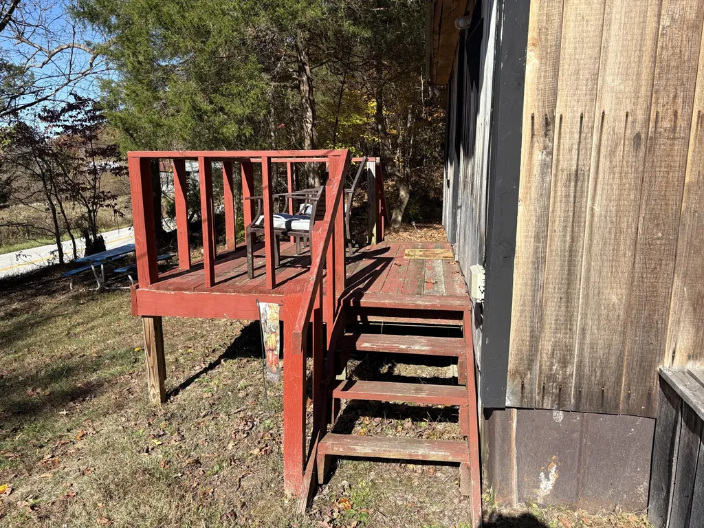 3999 Mckee Road Irvine KY 40336
