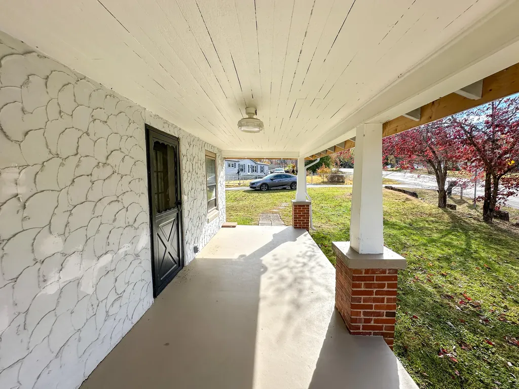1995 Gordon Hill Pike Corbin KY 40701