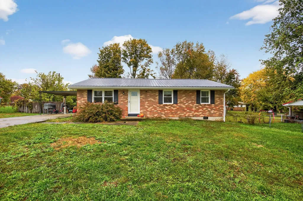 627 Brentwood Drive Mt Sterling KY 40353
