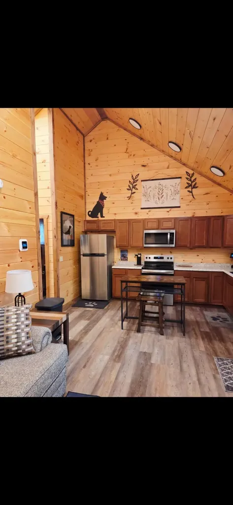 436 Ashland Camp Lp Zoe KY 41397