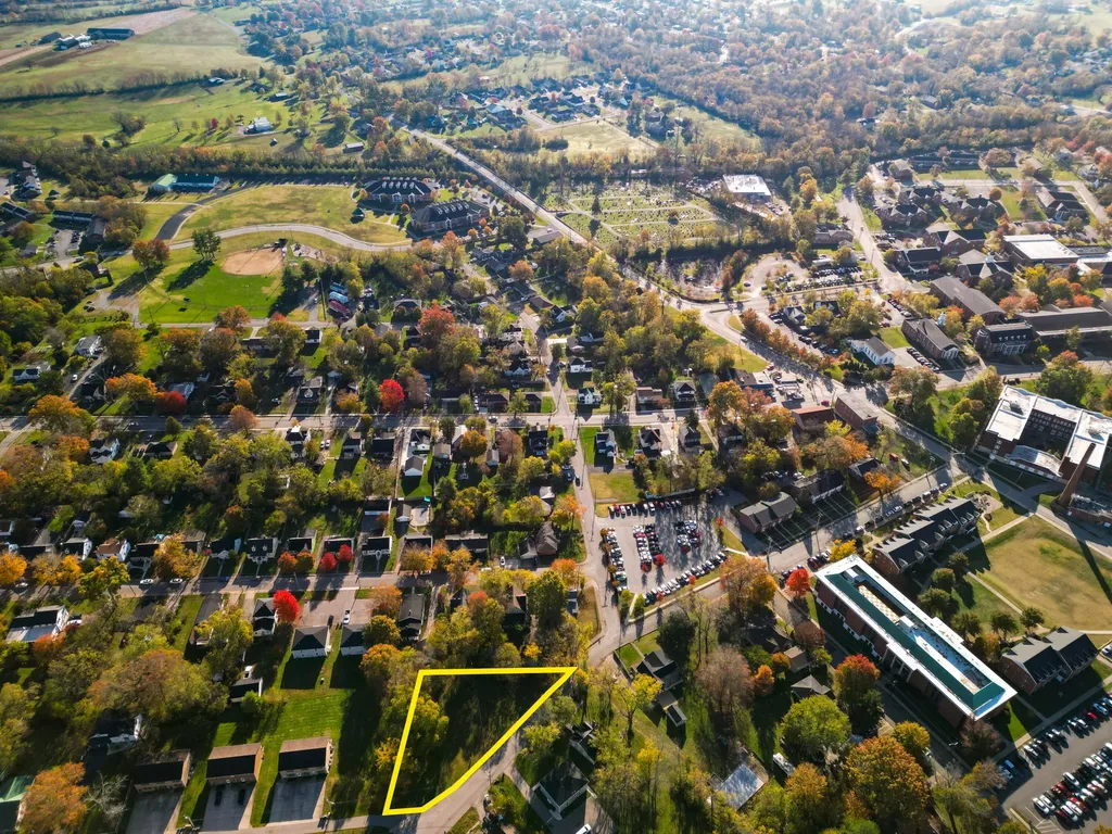4 Bellevue Avenue Wilmore KY 40390