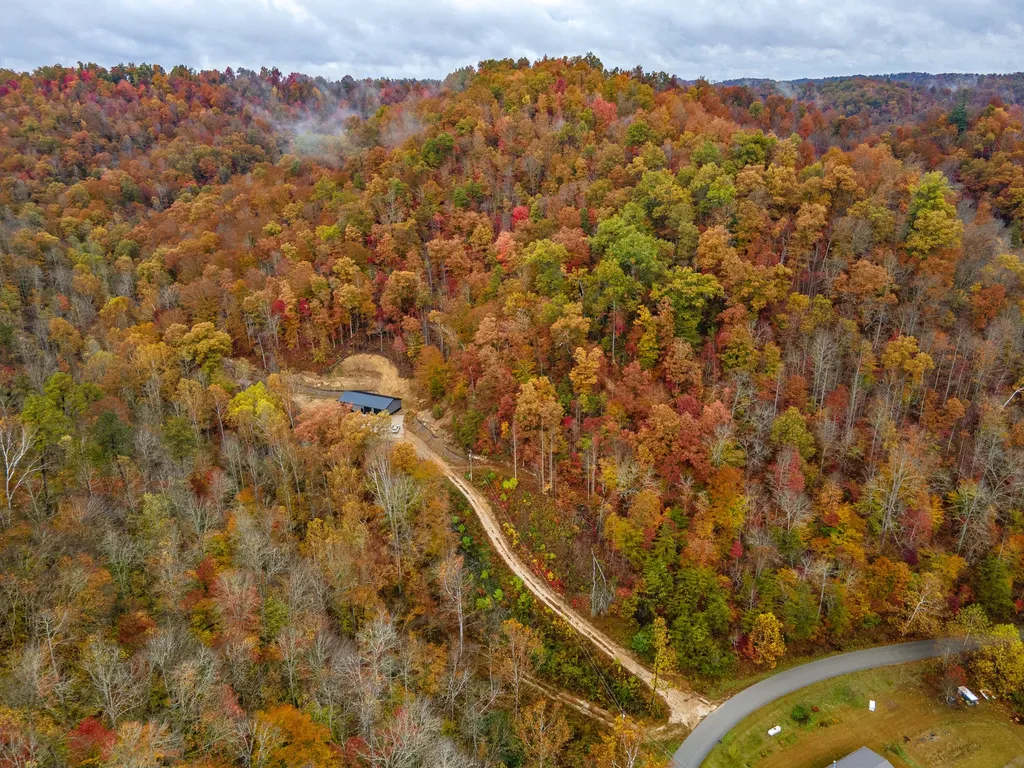 800 Left Johnson Fork Salyersville KY 41465
