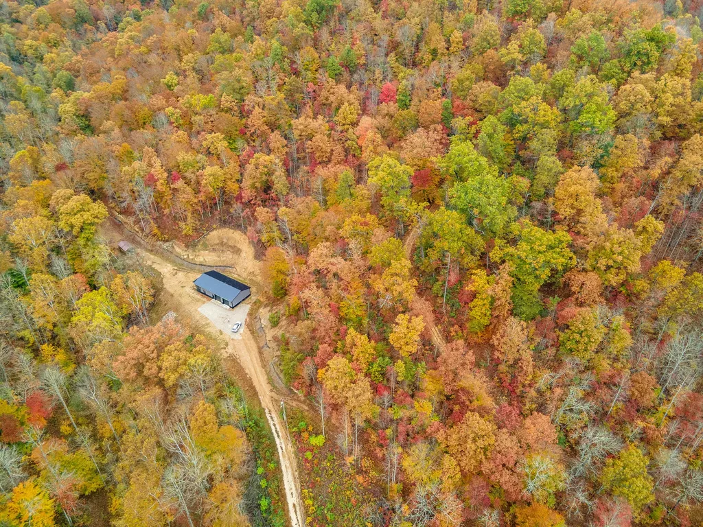 800 Left Johnson Fork Salyersville KY 41465
