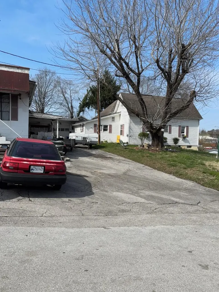 519 W 2nd Street London KY 40741