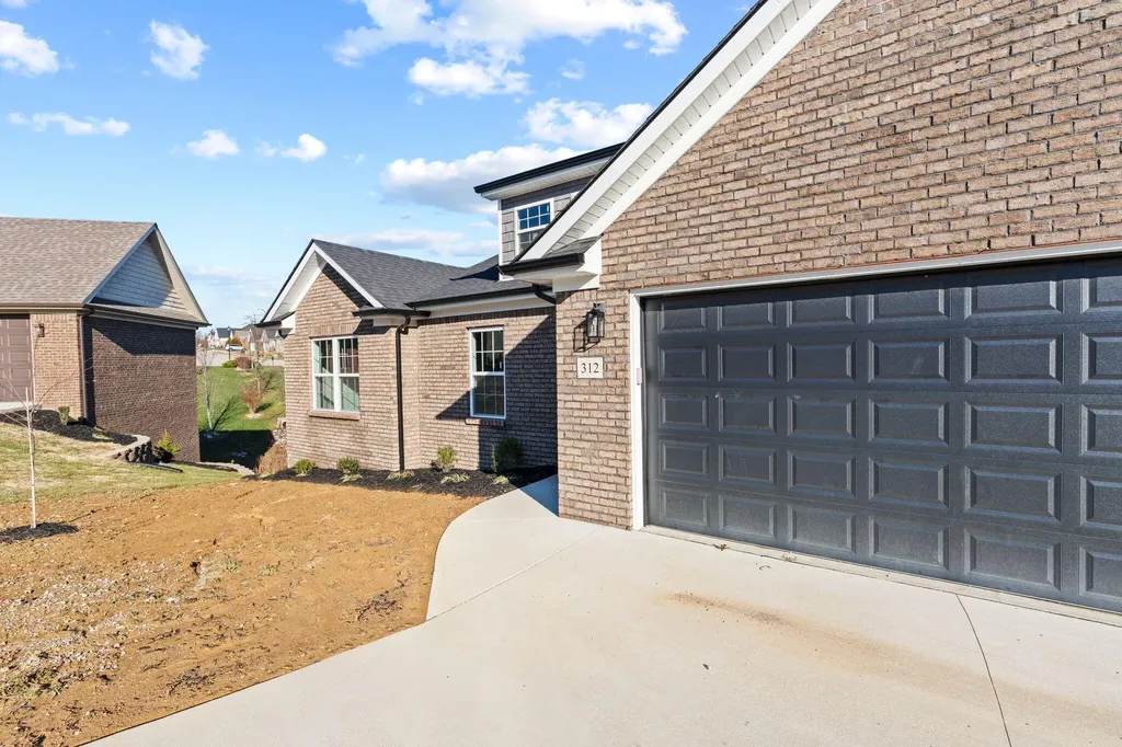 312 Pam Drive Richmond KY 40475