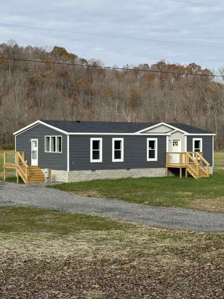 1095 Upper Brush Creek Road Liberty KY 42539