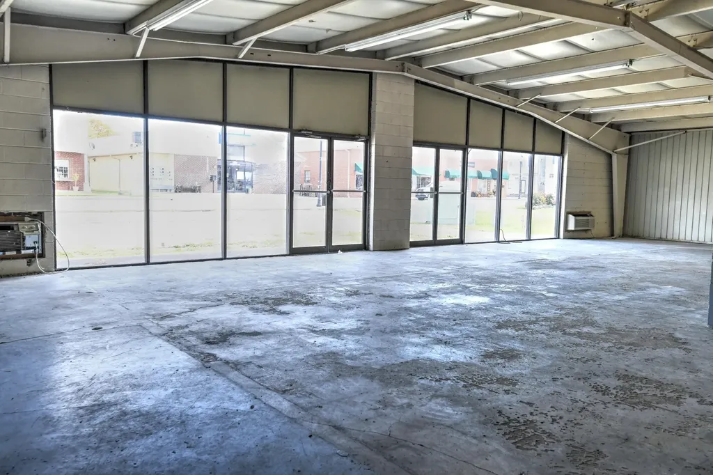 207 N Broadway Street Berea KY 40403
