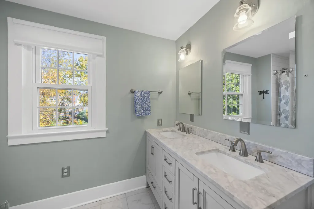 829 W Lexington Avenue Danville KY 40422