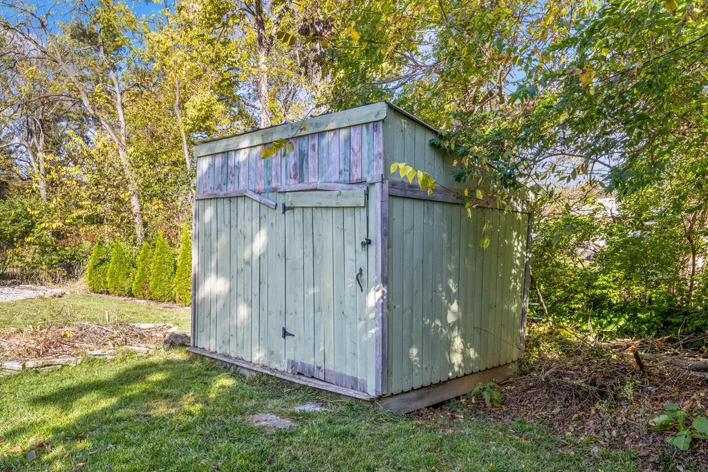 829 W Lexington Avenue Danville KY 40422