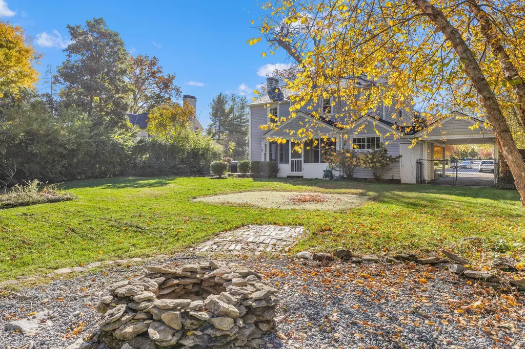 829 W Lexington Avenue Danville KY 40422