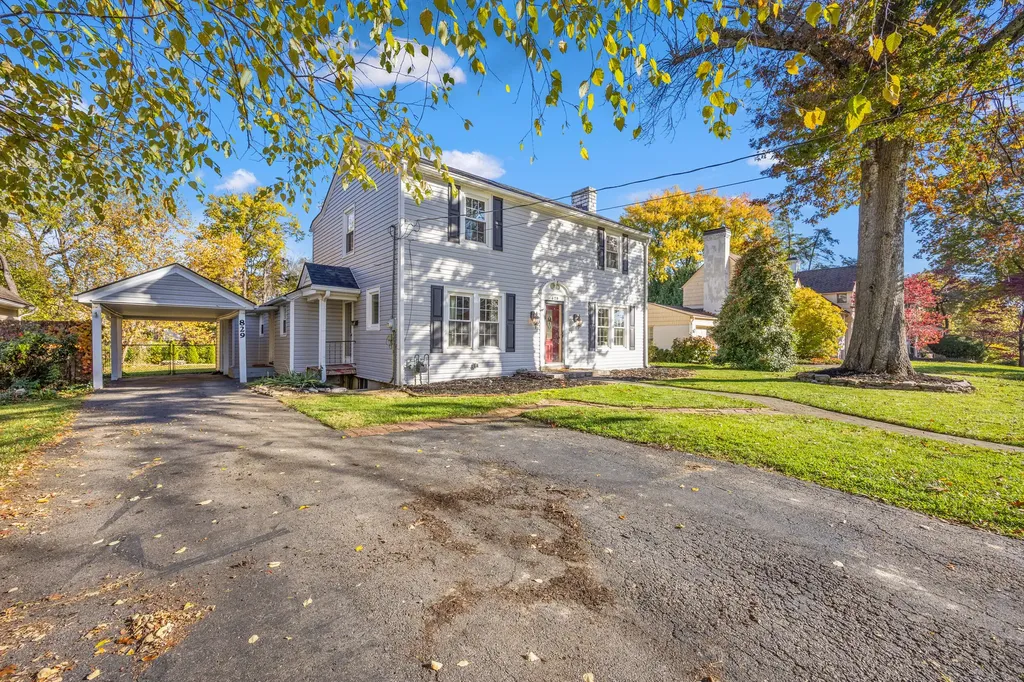 829 W Lexington Avenue Danville KY 40422