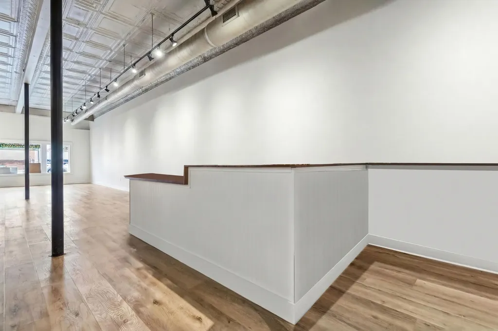 38 Public Square East Mount Vernon Street Somerset KY 42501