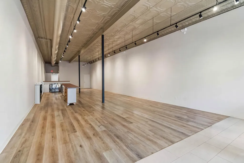 38 Public Square East Mount Vernon Street Somerset KY 42501