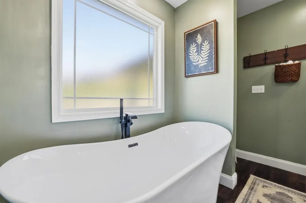 930 Pine Hill Brock Road London KY 40741