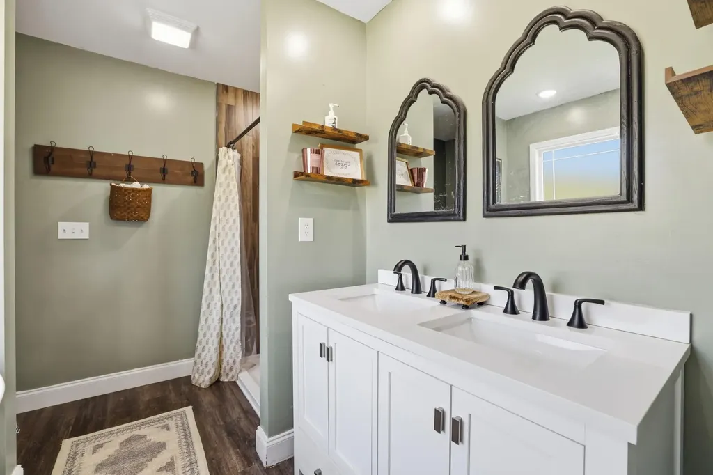 930 Pine Hill Brock Road London KY 40741