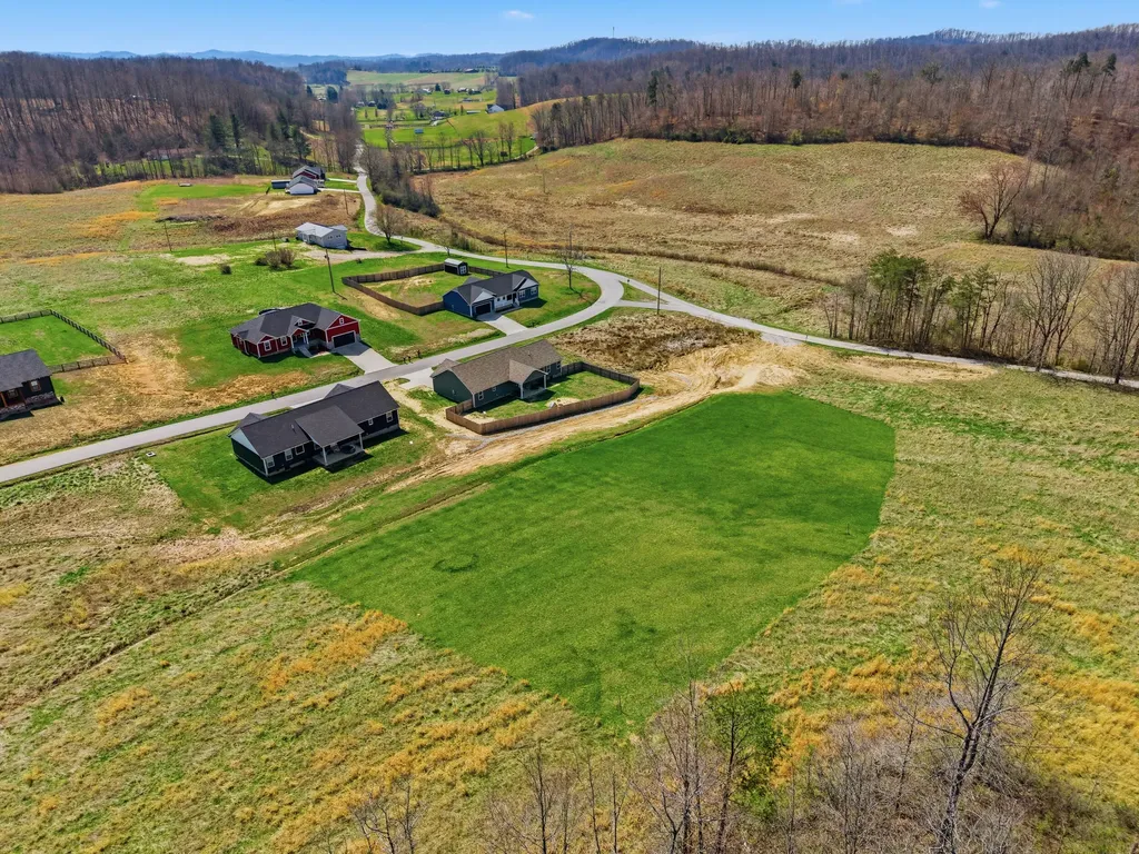 930 Pine Hill Brock Road London KY 40741