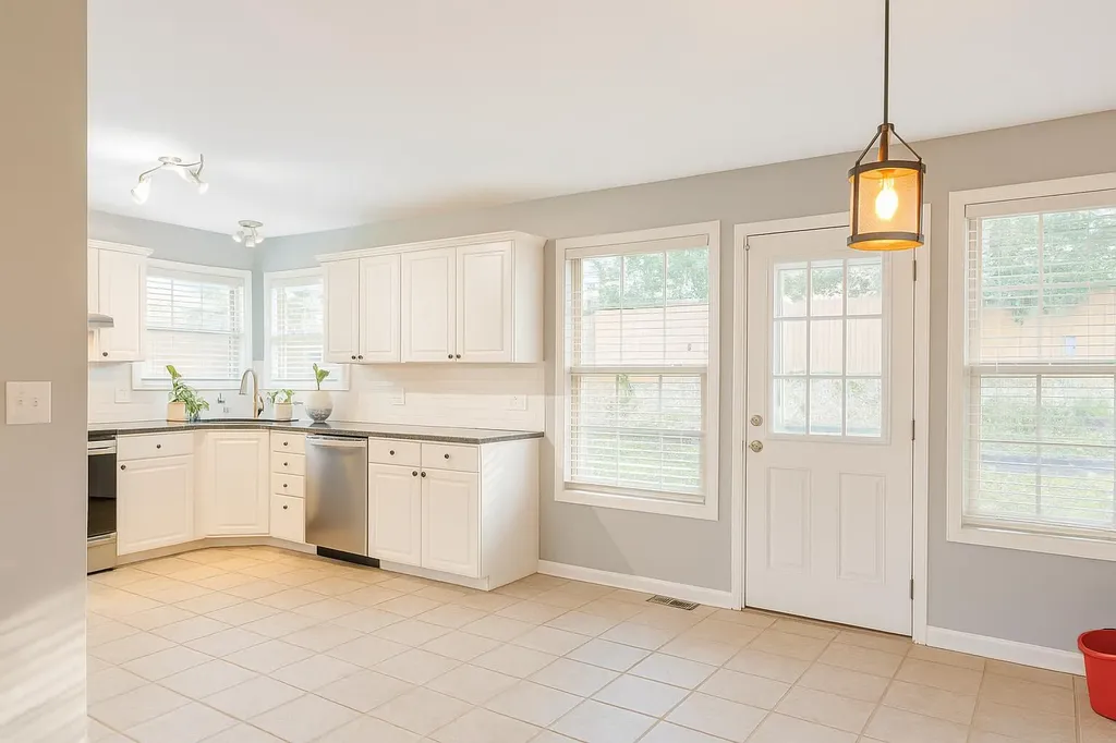 354 Reynolds Drive Richmond KY 40475