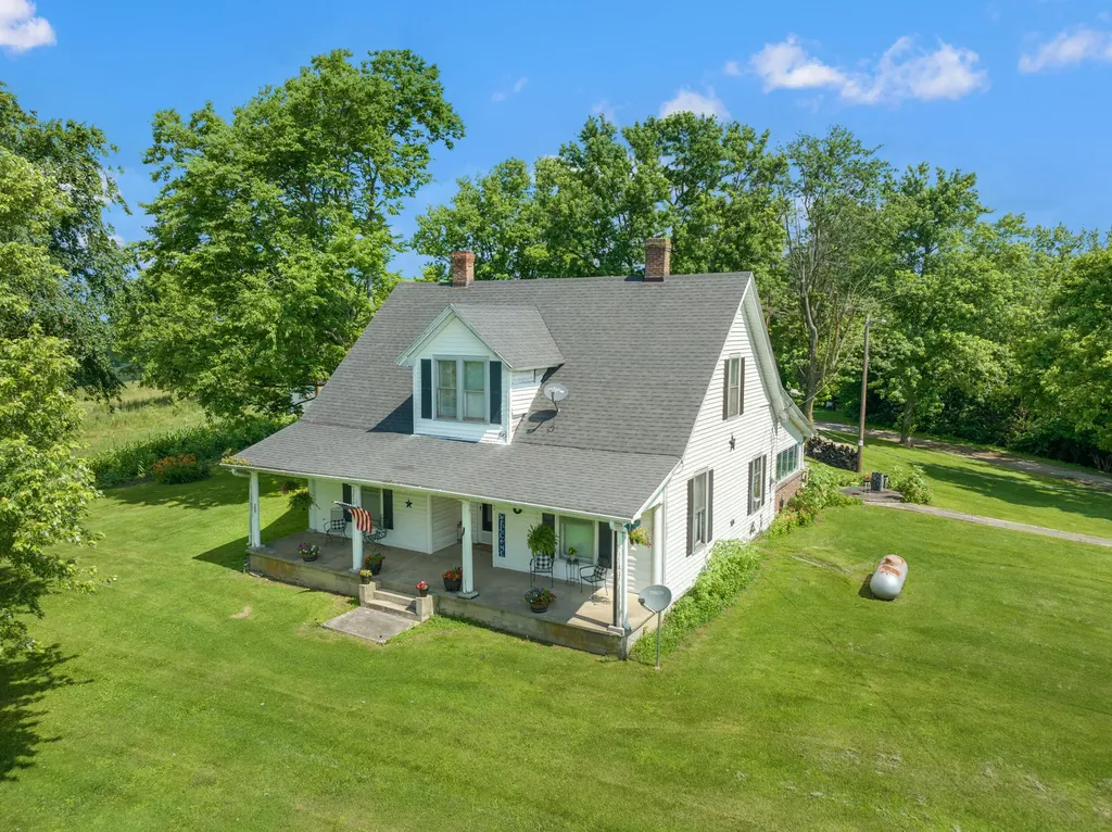 7053 Perryville Road Danville KY 40422