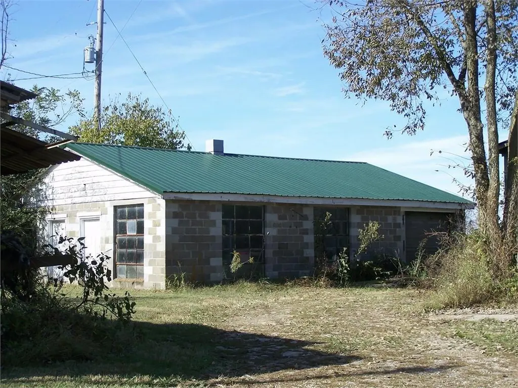 919 Fords Mill Road Versailles KY 40383