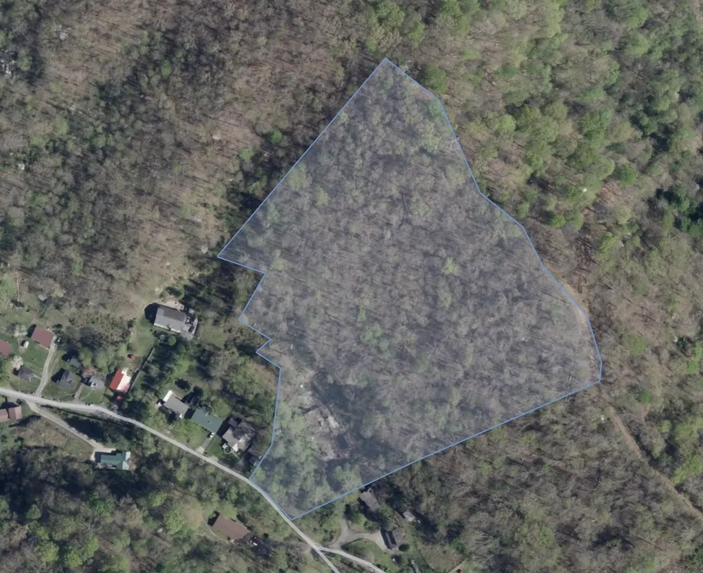 519 Happy Valley Road South Williamson KY 41503