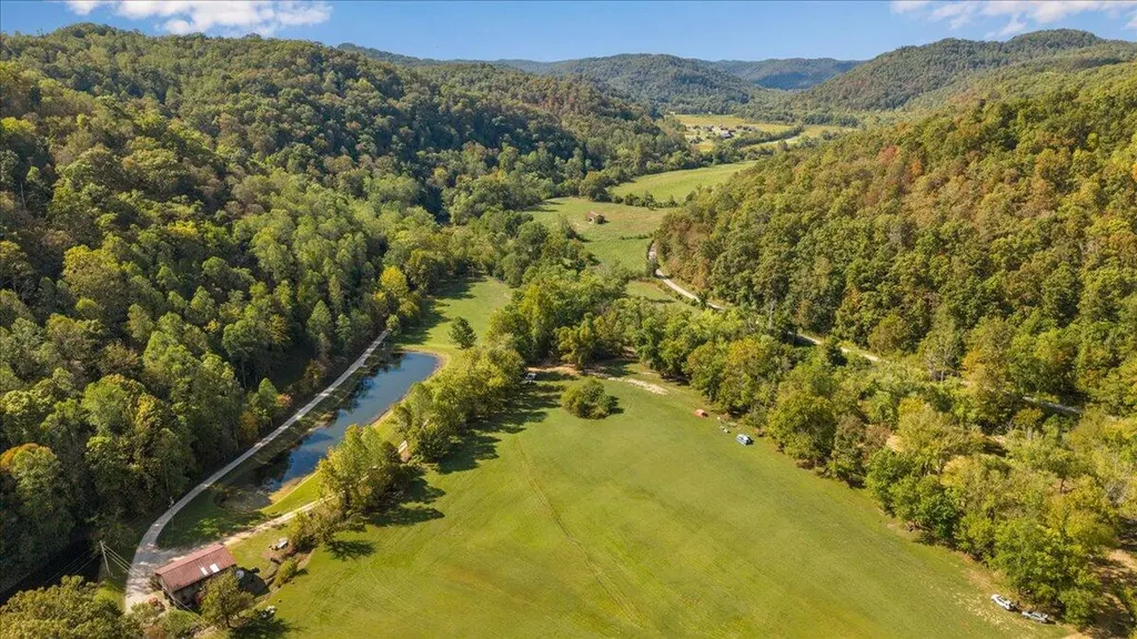 2270 Star Gap Road Stanton KY 40380