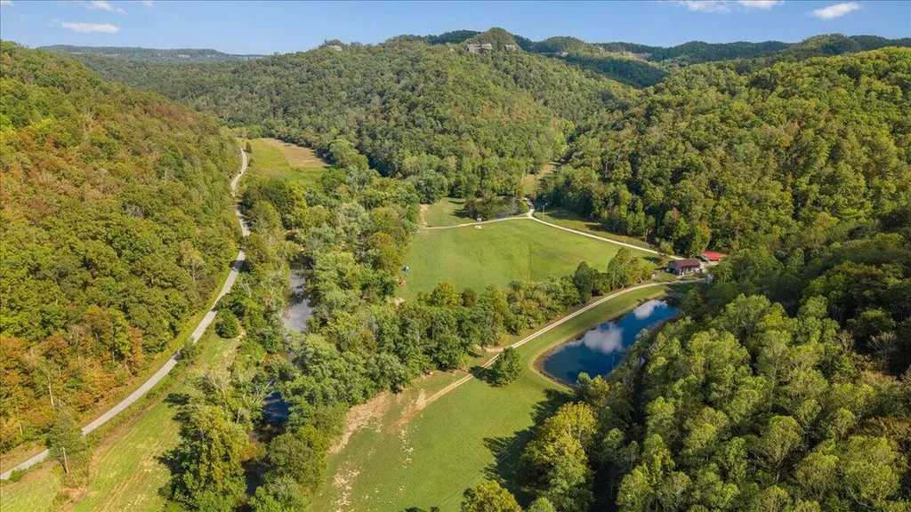 2270 Star Gap Road Stanton KY 40380