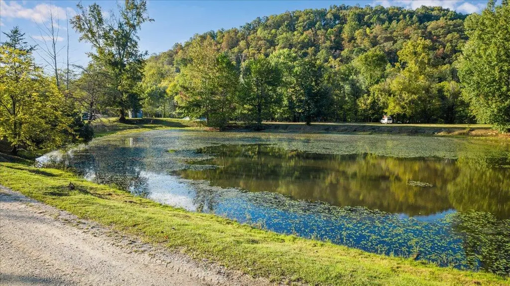 2270 Star Gap Road Stanton KY 40380