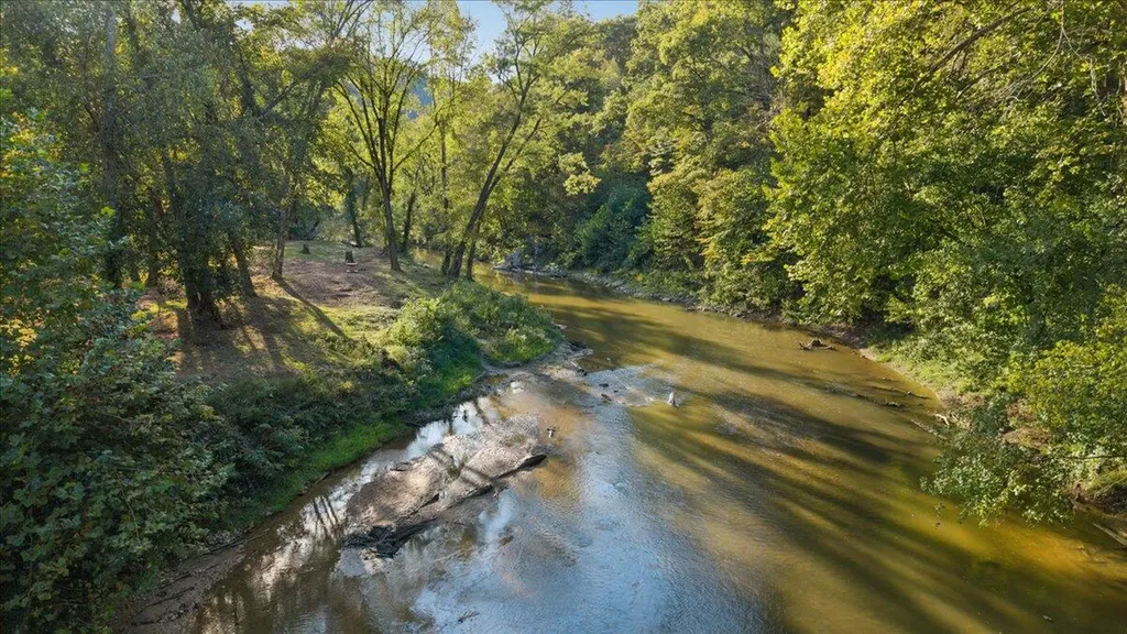 2270 Star Gap Road Stanton KY 40380