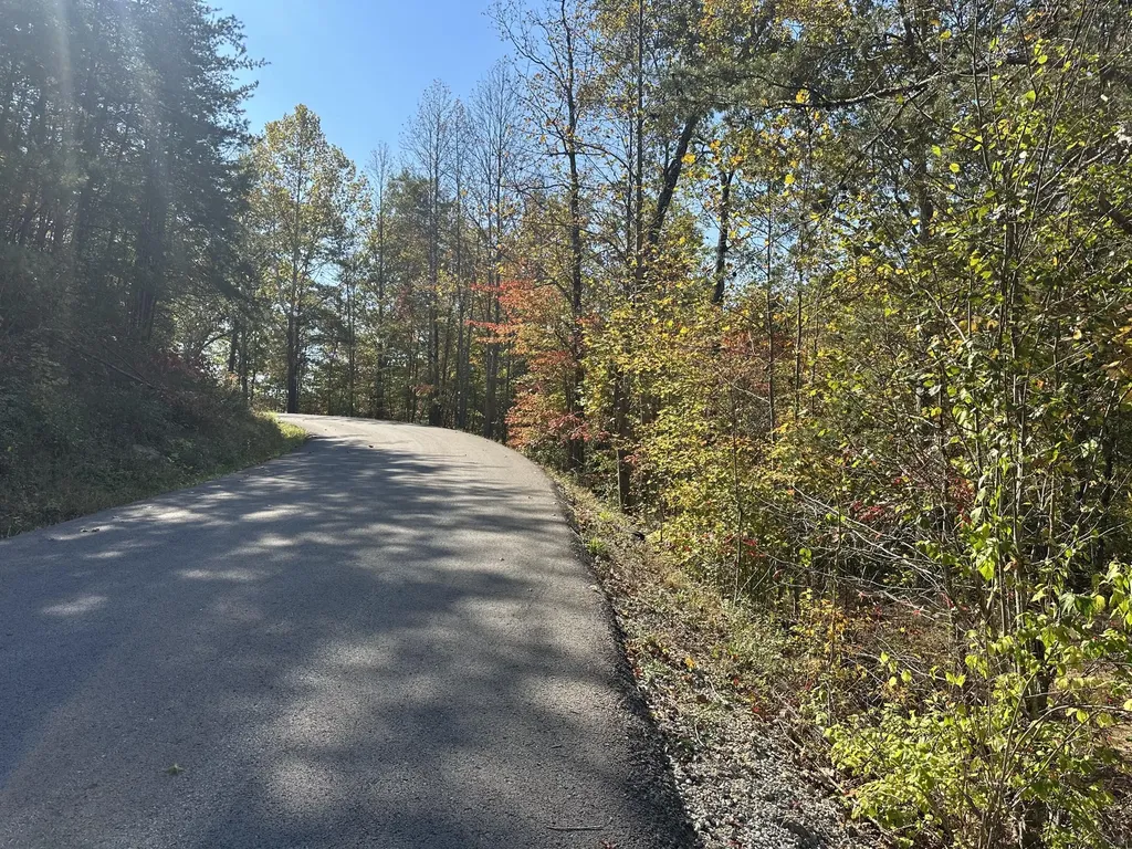 68 Wood View Drive East Bernstadt KY 40729