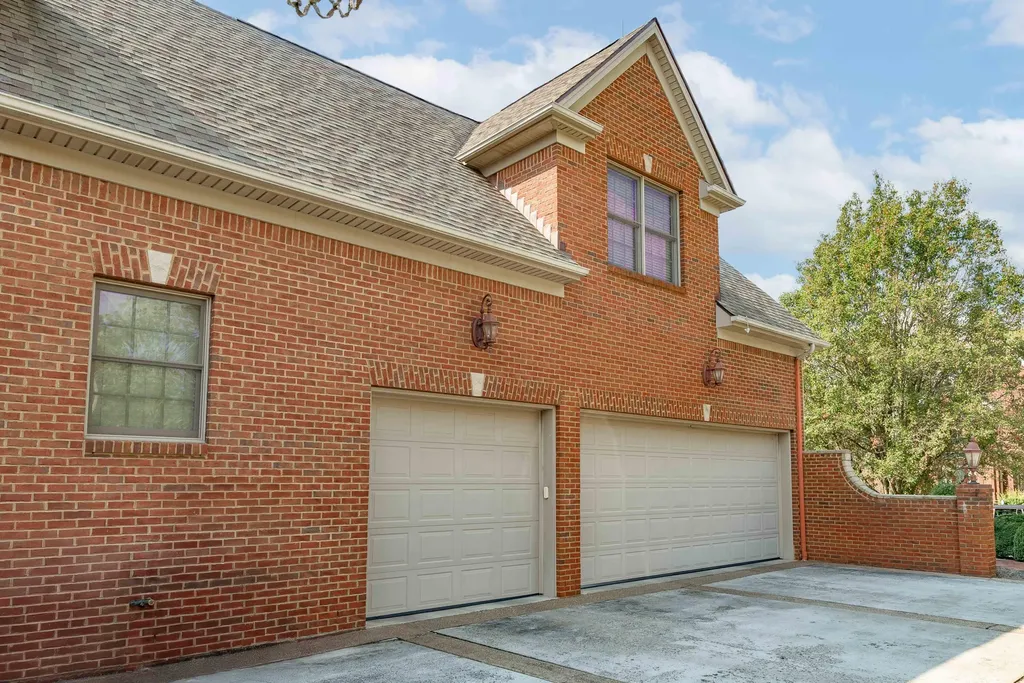 2208 Terranova Court Lexington KY 40513
