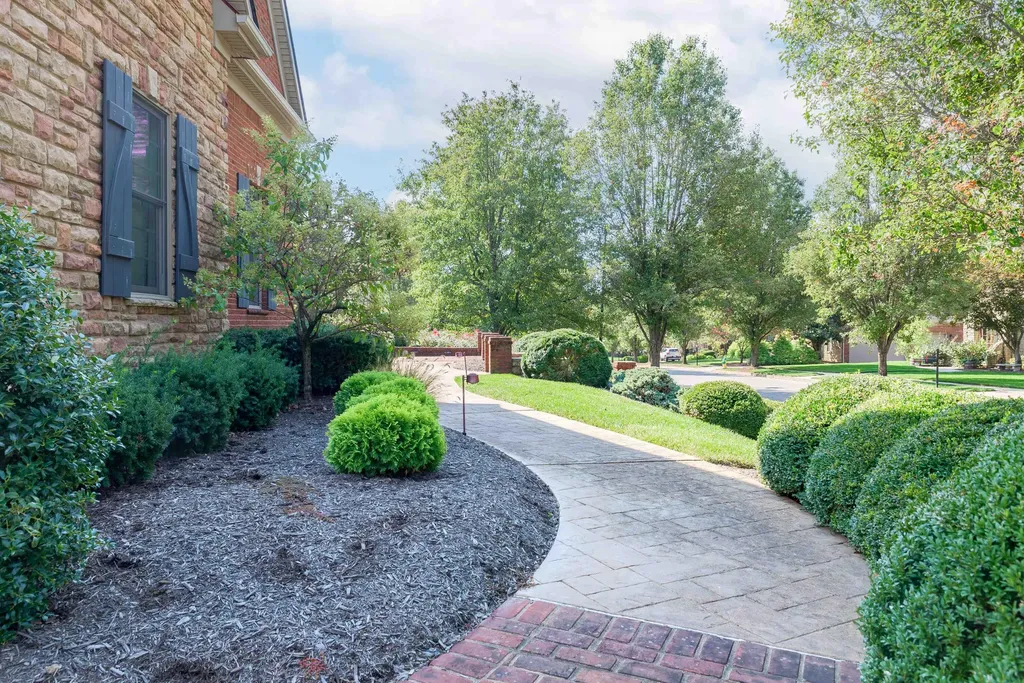 2208 Terranova Court Lexington KY 40513