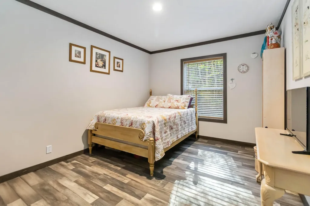 184 Ancient Springs Drive Hinkle KY 40953