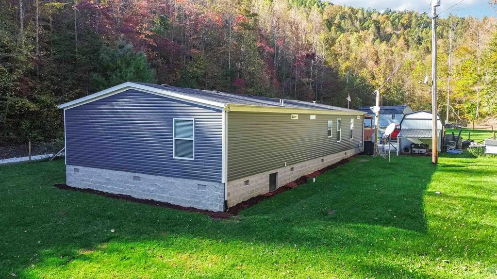 184 Ancient Springs Drive Hinkle KY 40953