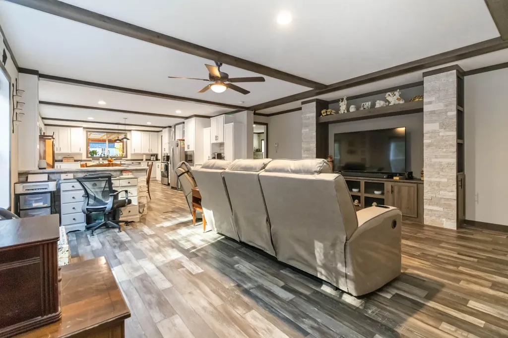184 Ancient Springs Drive Hinkle KY 40953